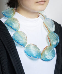 YukaTaniai_MomentBlueNecklace2